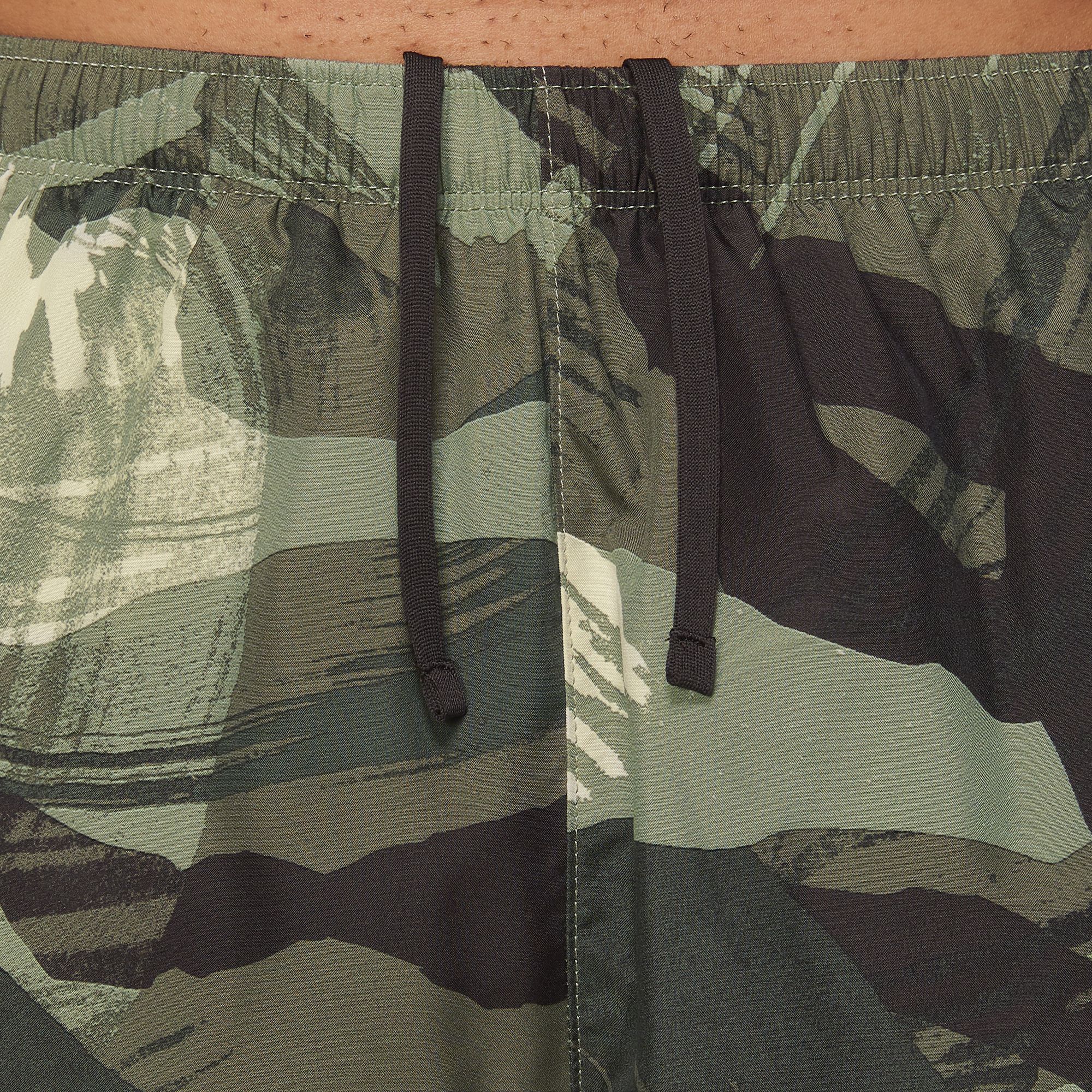 Mens Dri-Fit Challenger 7Inch Short