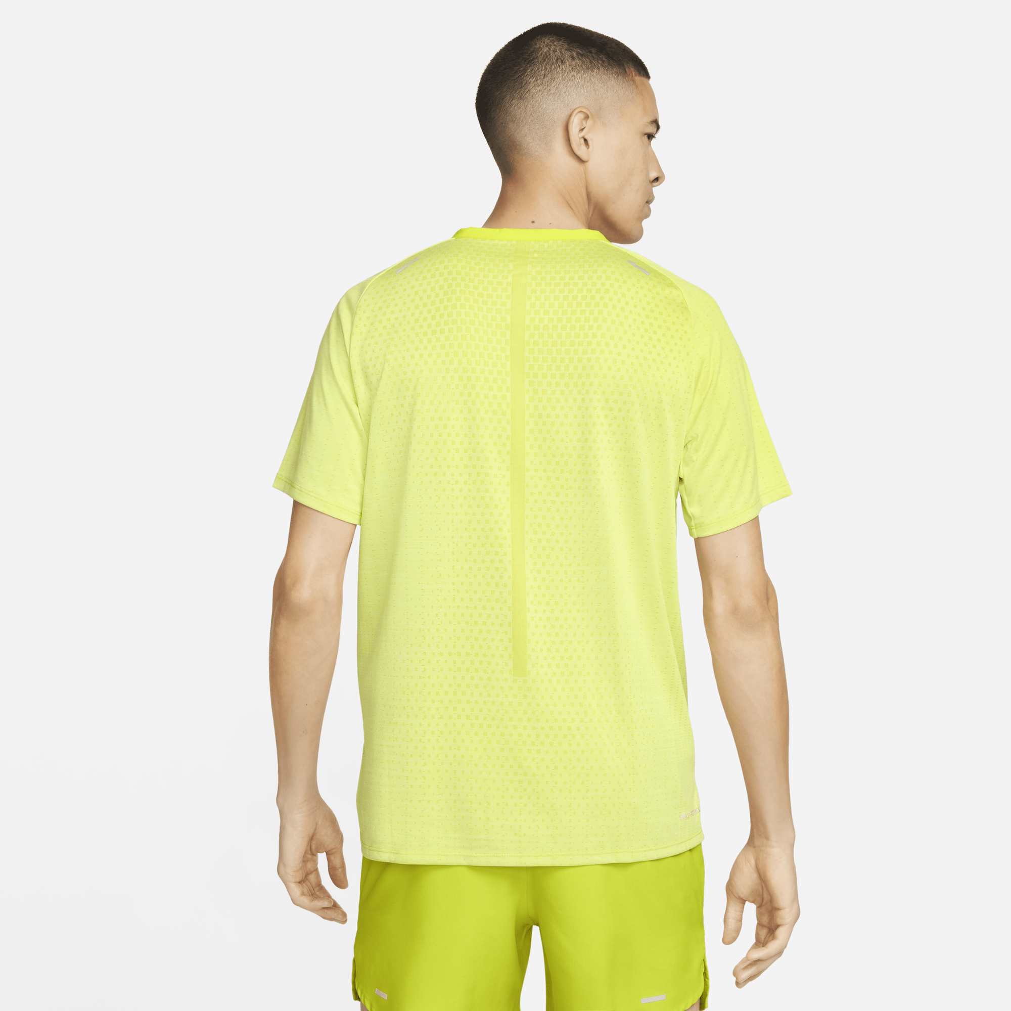 Mens Dri-Fit Advantage Tech Knit Ultra Short Sleeve T-Shirt