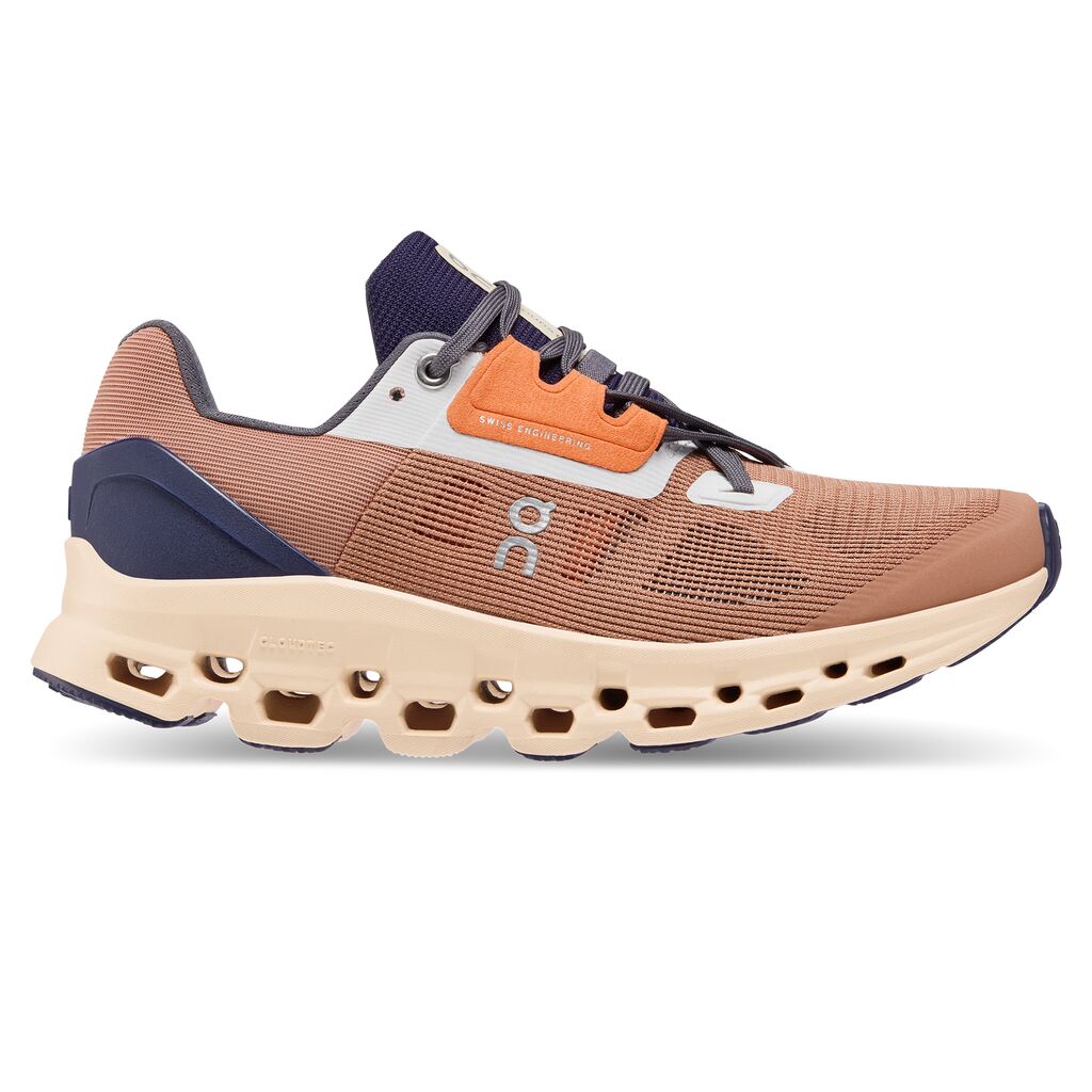 Womens Cloudstratus Running Shoe